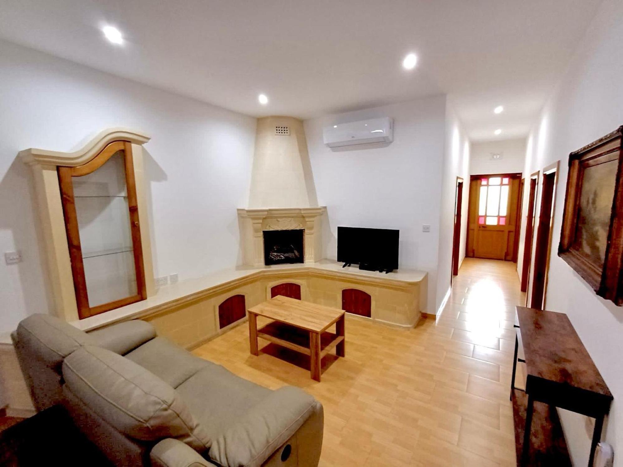 Villa Sultana Tal-Vittorji à Xagħra Extérieur photo
